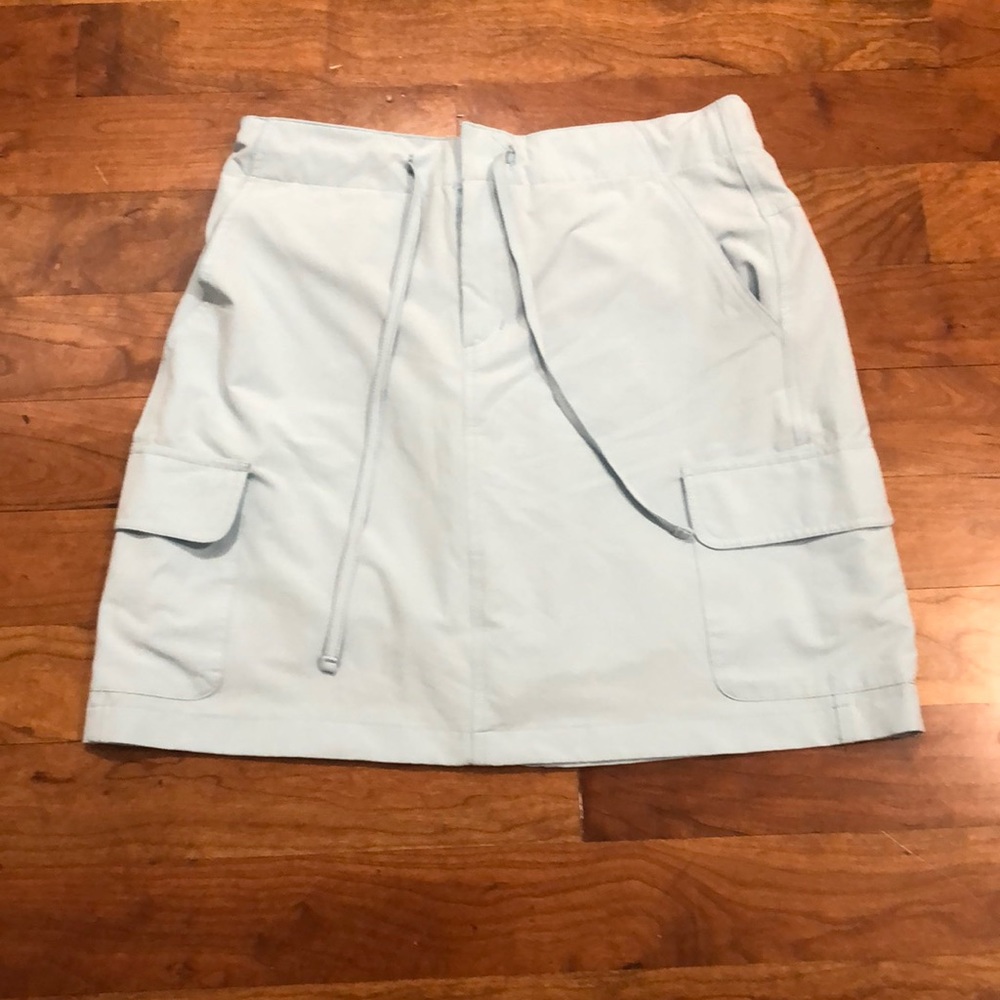 Jockey Person to Person Cargo Golf or Tennis Skort. Size medium